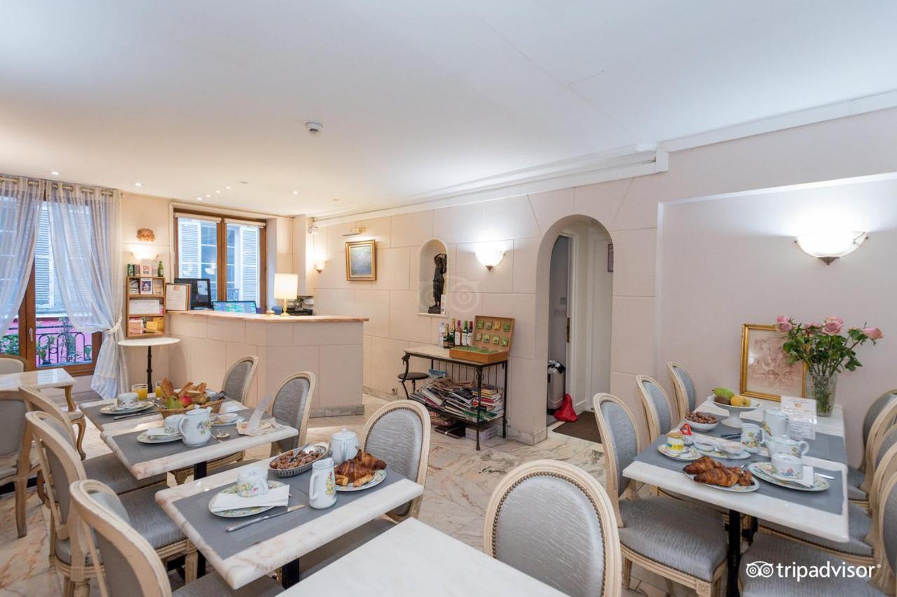Hôtel La Sanguine Parigi Esterno foto