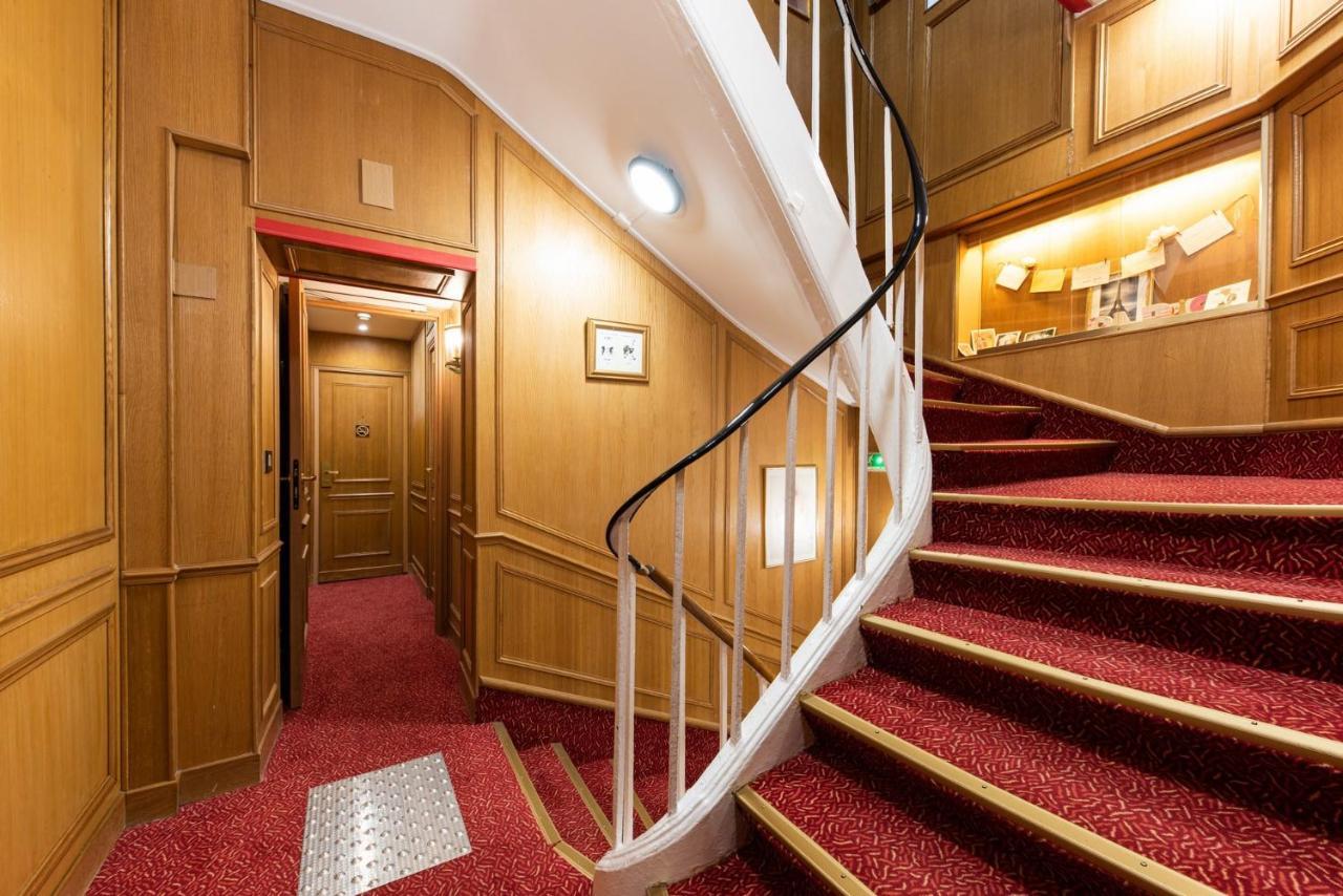 Hôtel La Sanguine Parigi Esterno foto