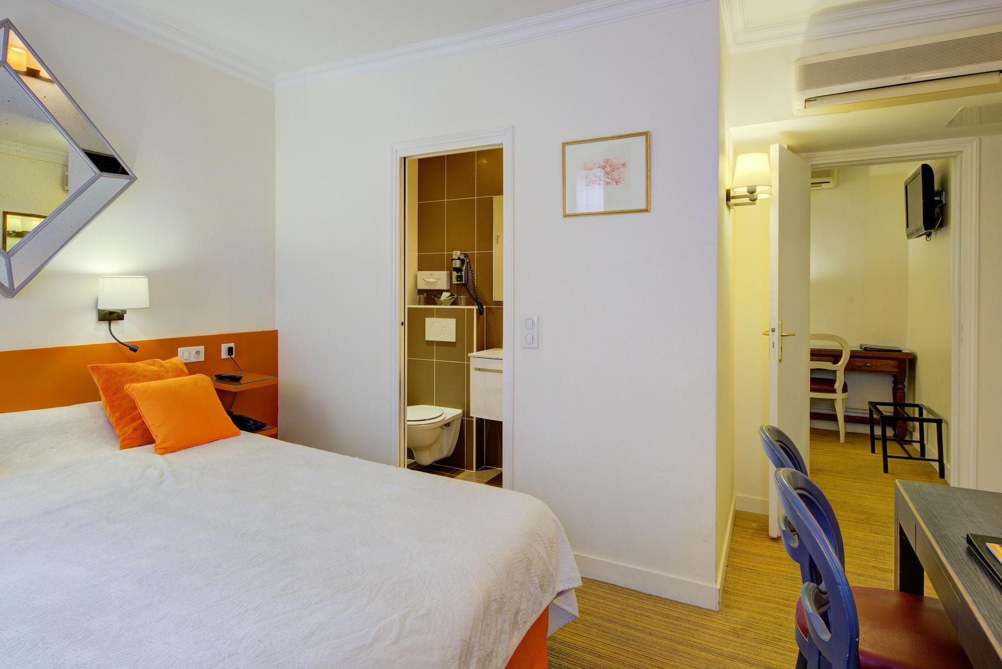 Hôtel La Sanguine Parigi Esterno foto