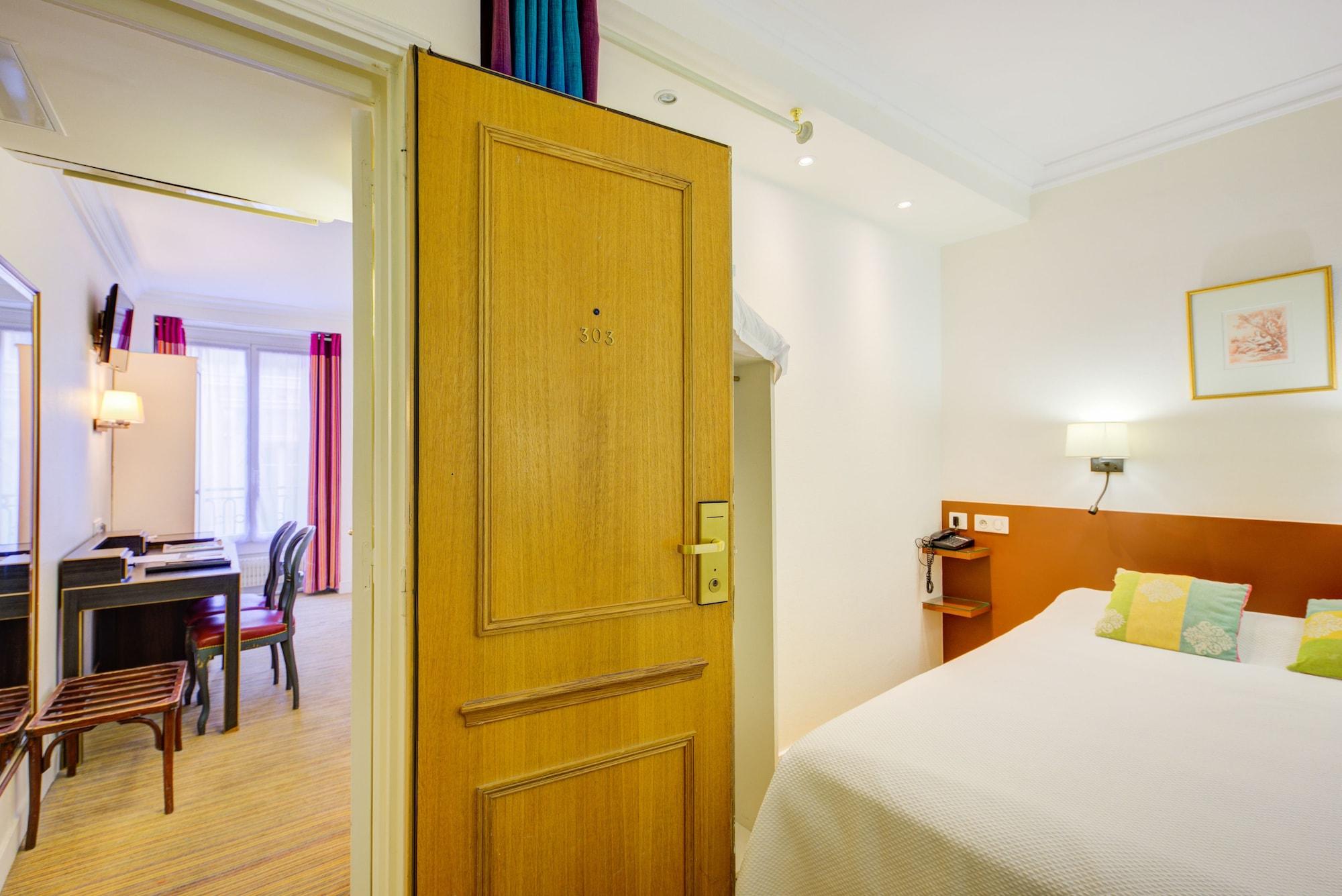 Hôtel La Sanguine Parigi Esterno foto