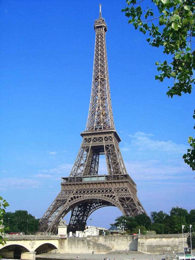 Hôtel La Sanguine Parigi Esterno foto