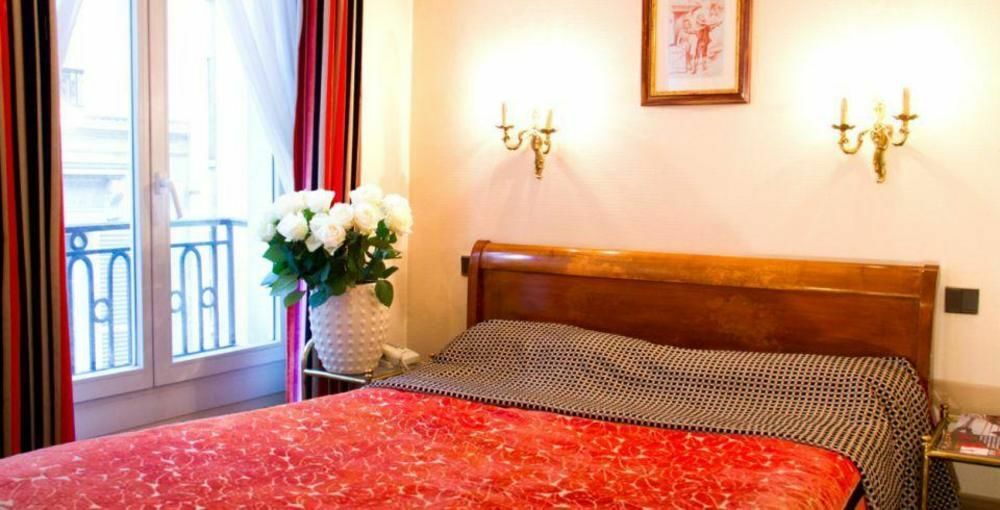 Hôtel La Sanguine Parigi Esterno foto
